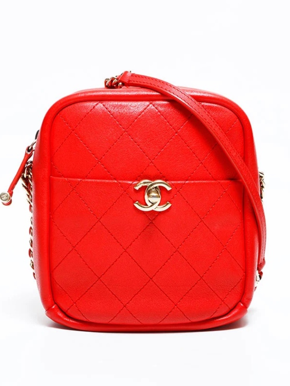 2019 Chanel Cruise Red Traveler North South Camera Bag w/ Pocket and Strap NWOT